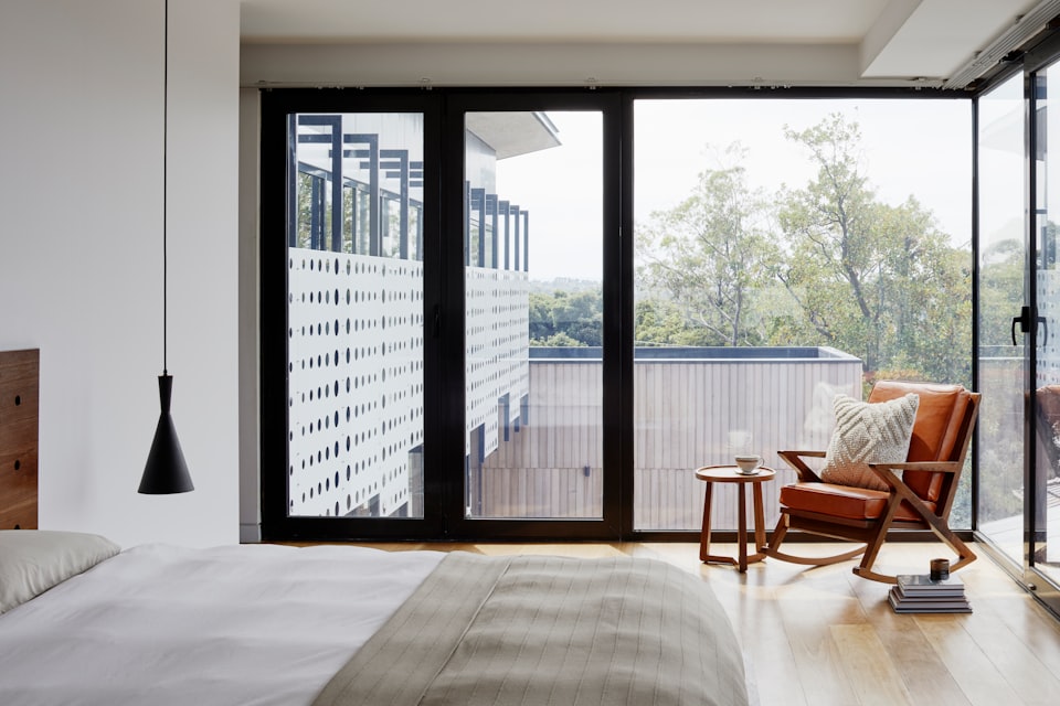 Red Rock Residence, outdoor terrace with native landscaping and infinity-edge water feature