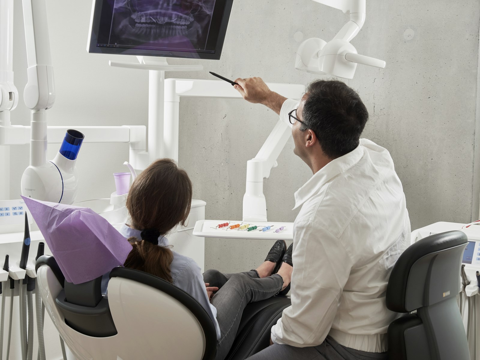 A gentle family dental exam room